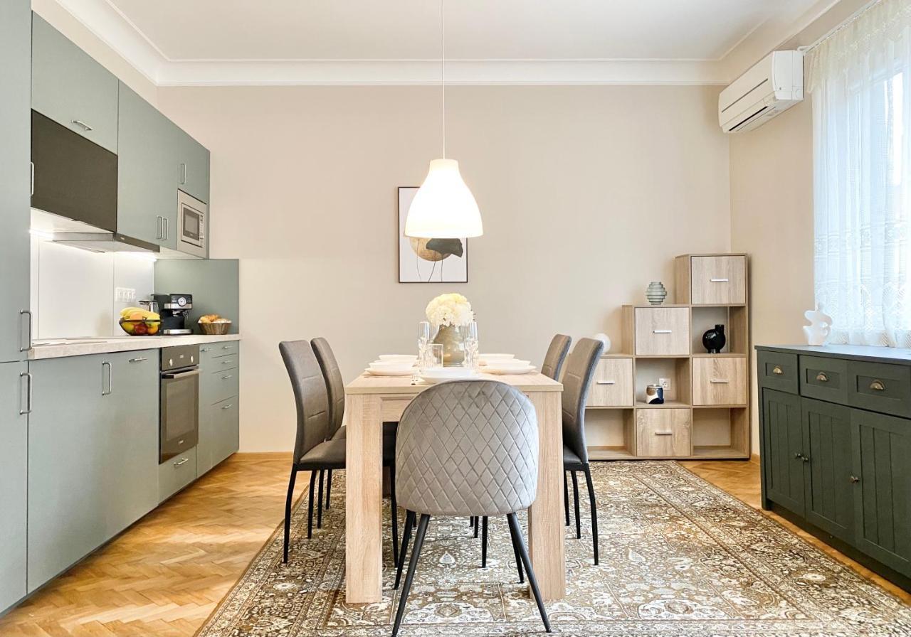 Top Centre Sofia Apartment For 6 Guests Exterior foto